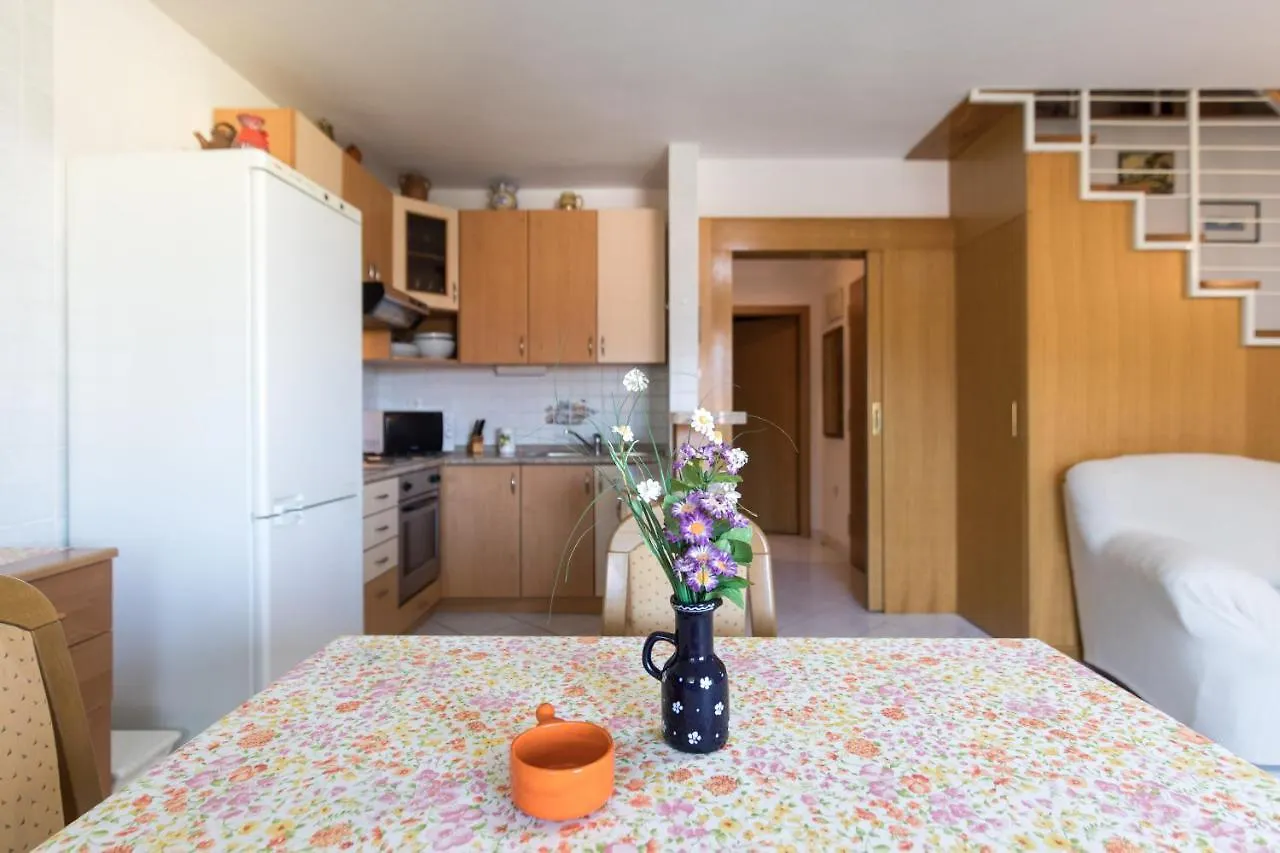 Apartment Glorija With Balcony Baška